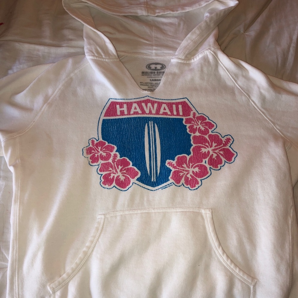 Malibu shirts white sweatshirt